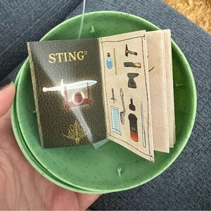 Rare! MGA mini verse Lord of the Rings Sting sword